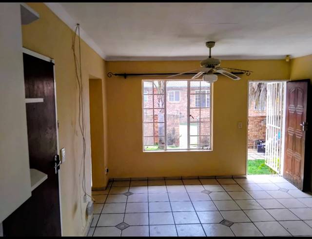 3 BEDROOM SIMPLEX FOR SALE IN BIRCHLEIGH